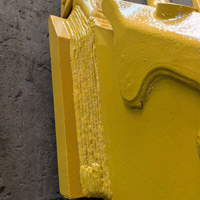 Wzmocniony wiaderek skały z zębami do kopalni